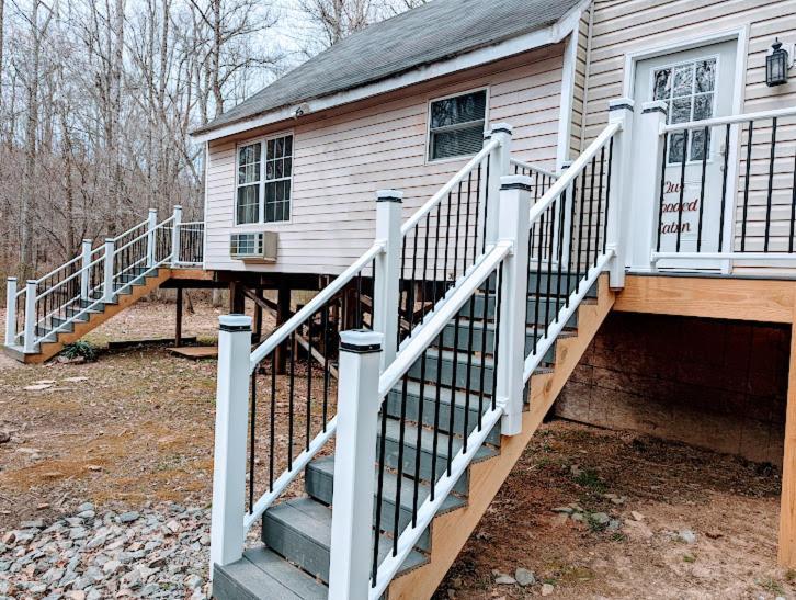 Our Private Wooded Cabin Chatham ภายนอก รูปภาพ