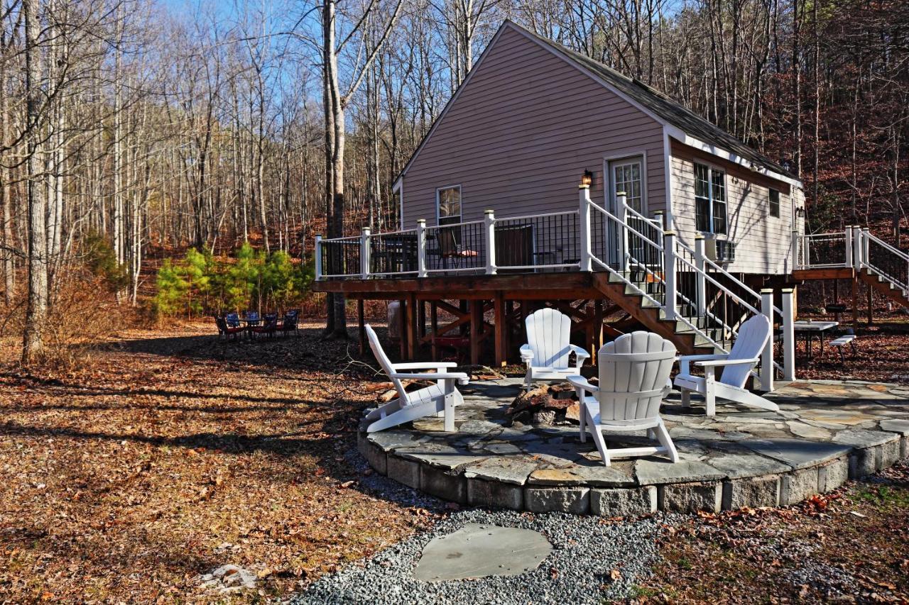 Our Private Wooded Cabin Chatham ภายนอก รูปภาพ