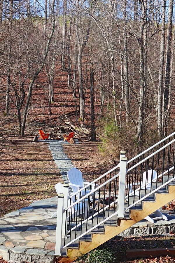 Our Private Wooded Cabin Chatham ภายนอก รูปภาพ