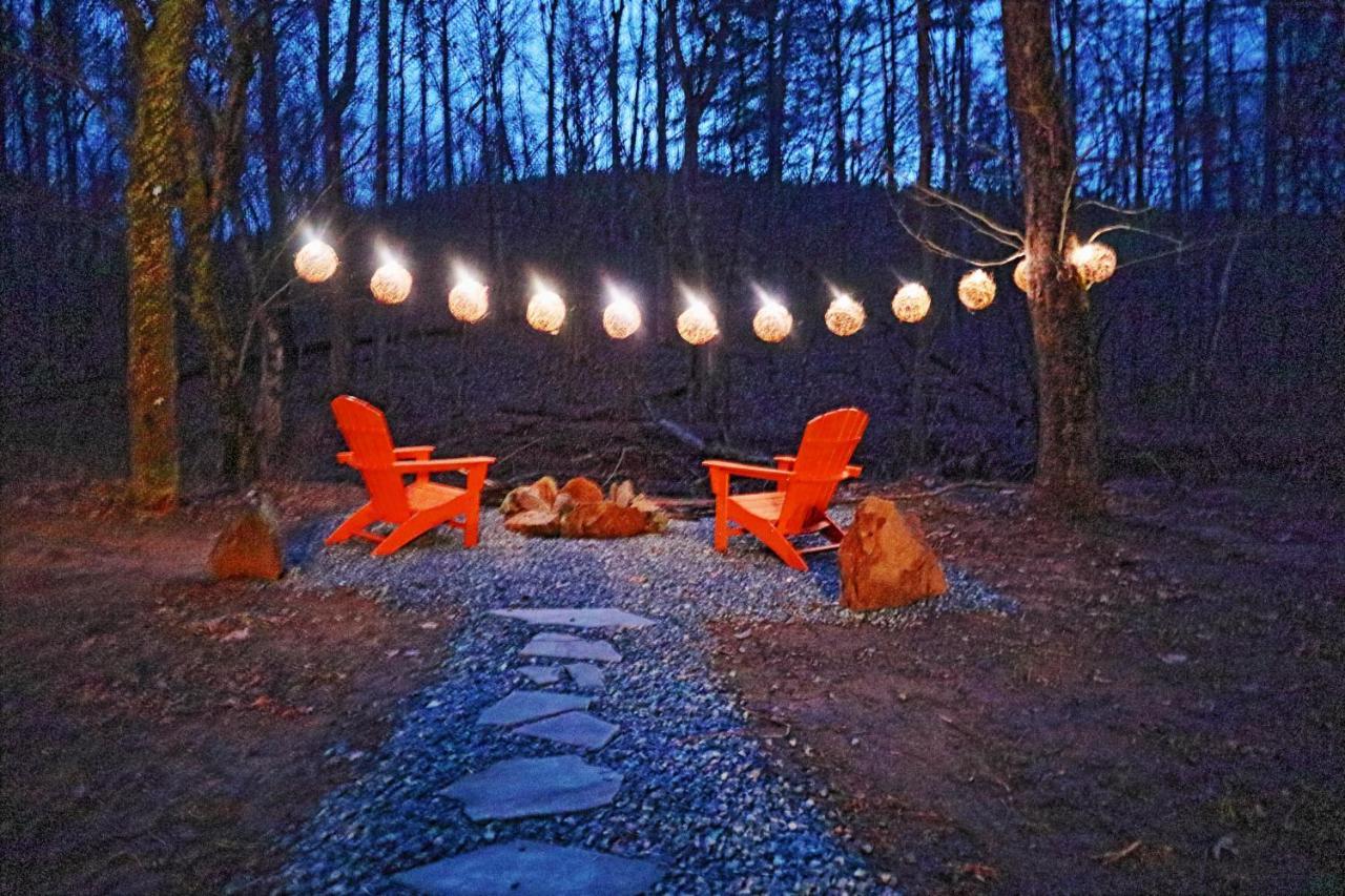 Our Private Wooded Cabin Chatham ภายนอก รูปภาพ